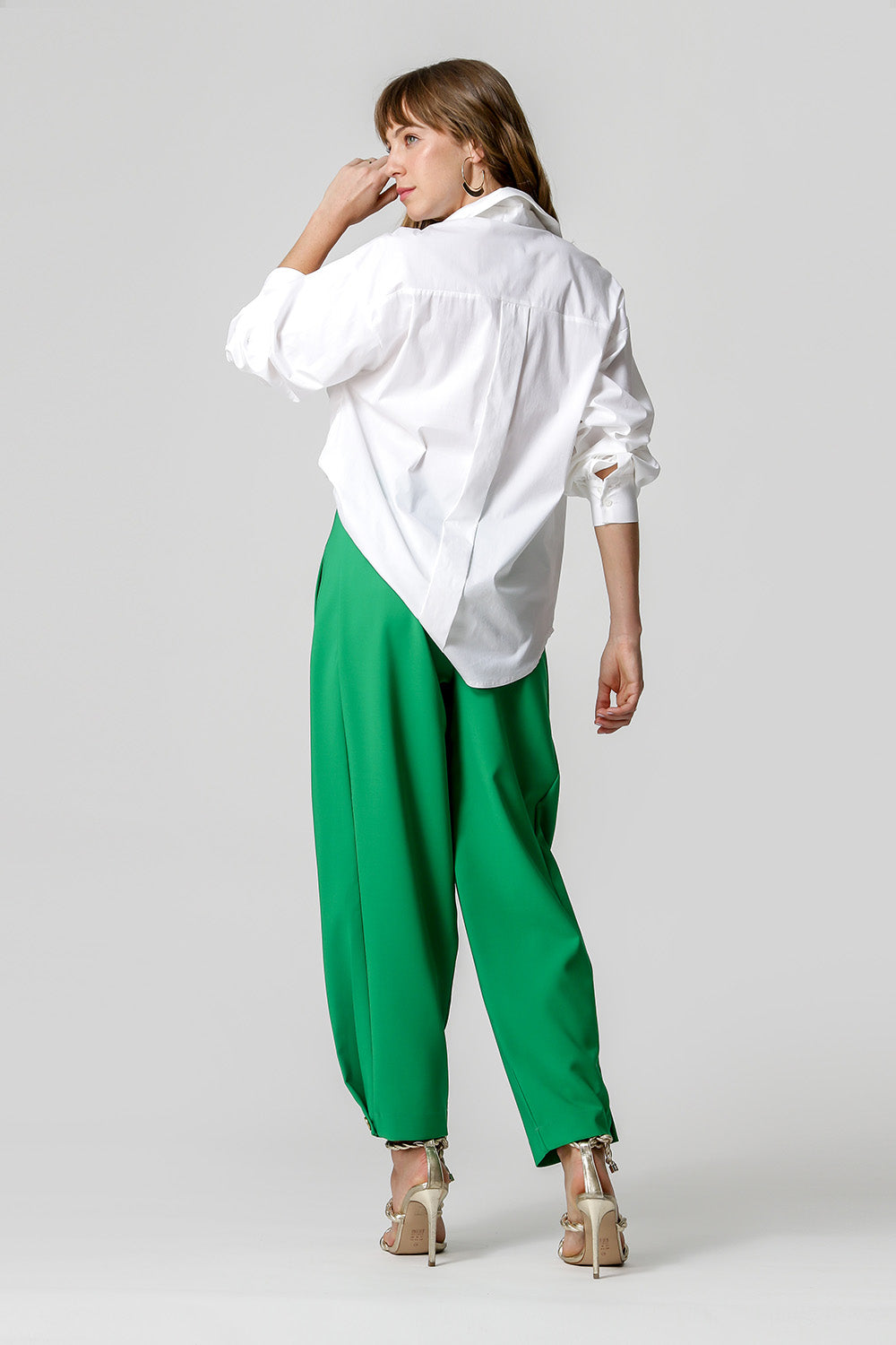 OFF WHITE
