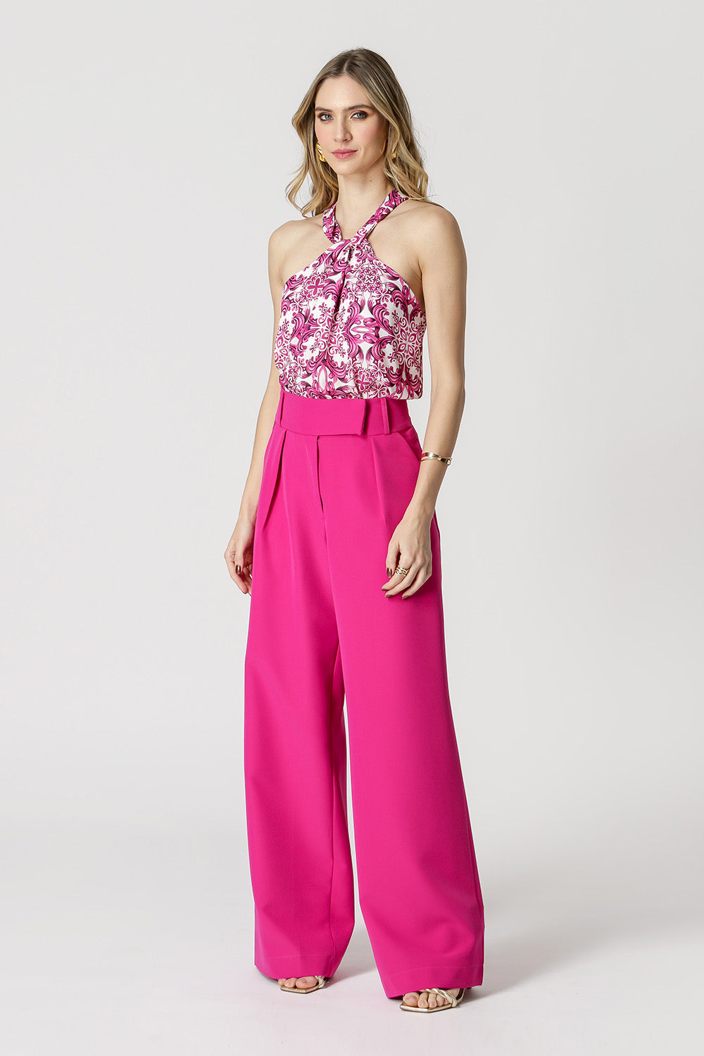 MAGENTA 9056