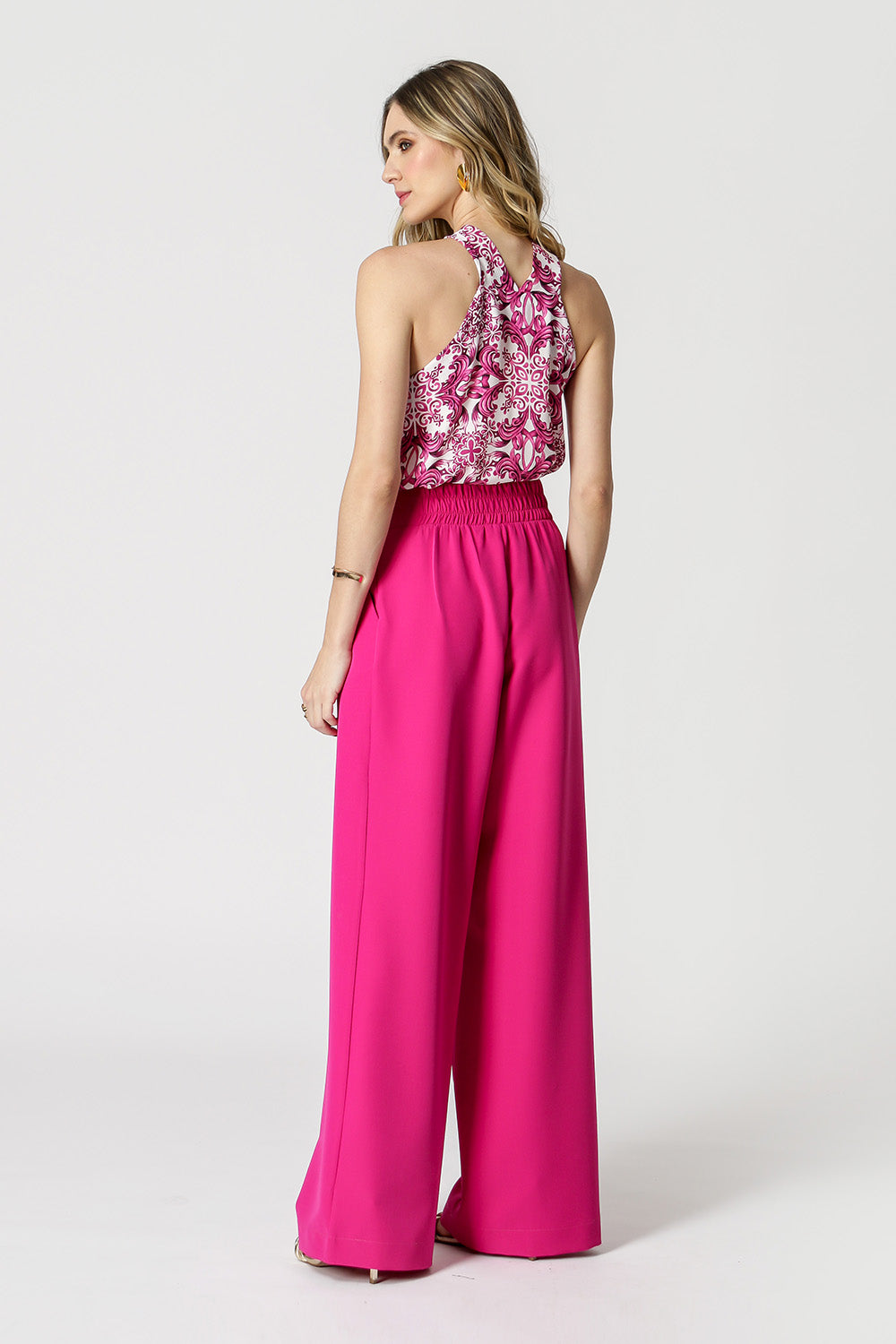 MAGENTA 9056