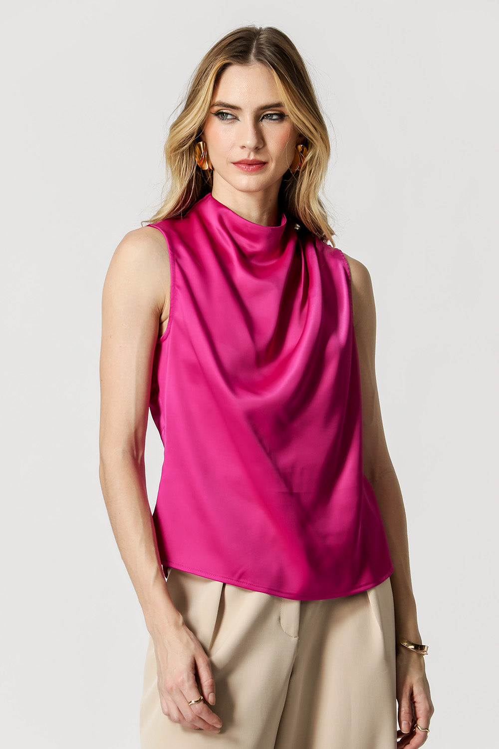 MAGENTA