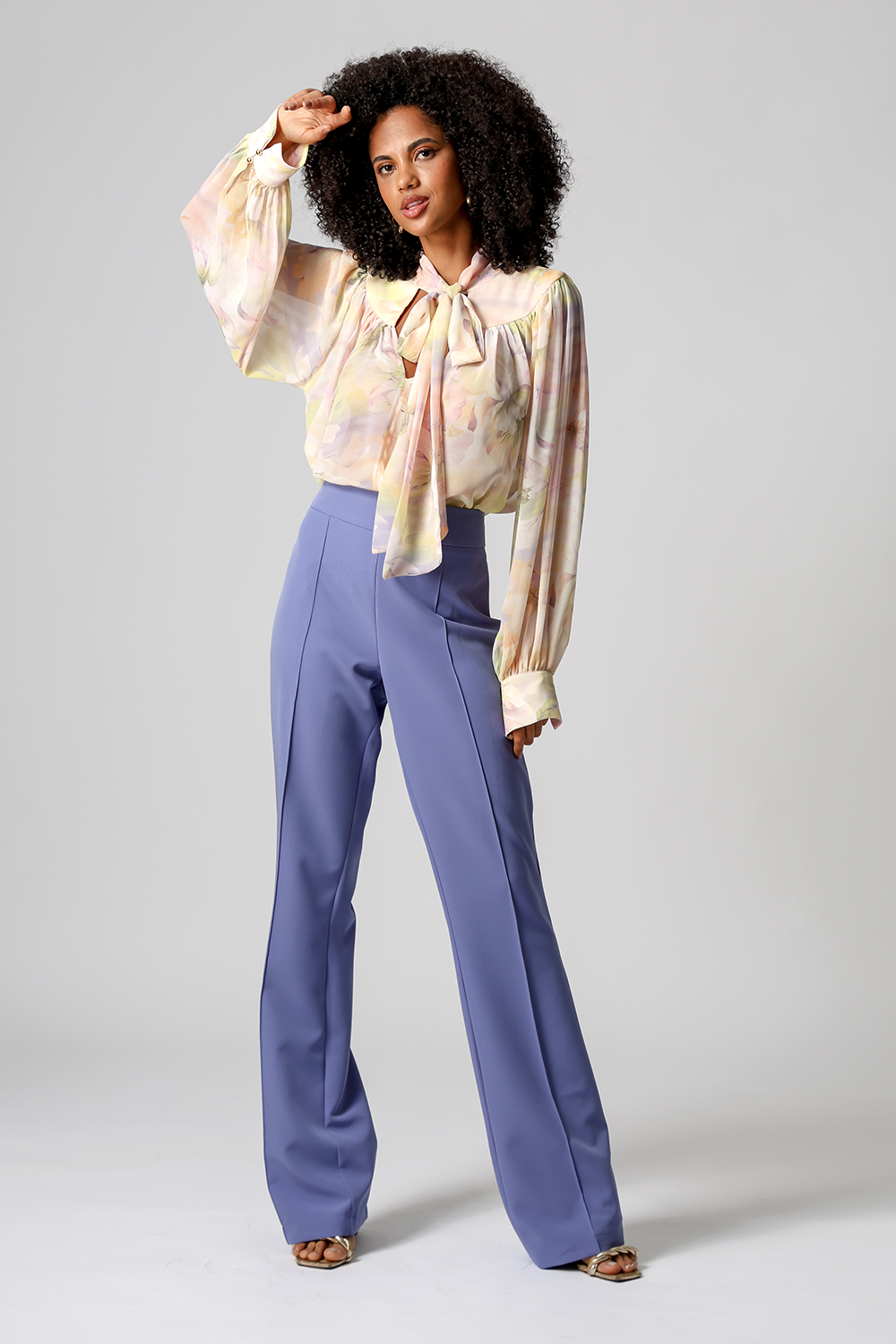 Calça Semi Flare Alfaiataria - AZUL