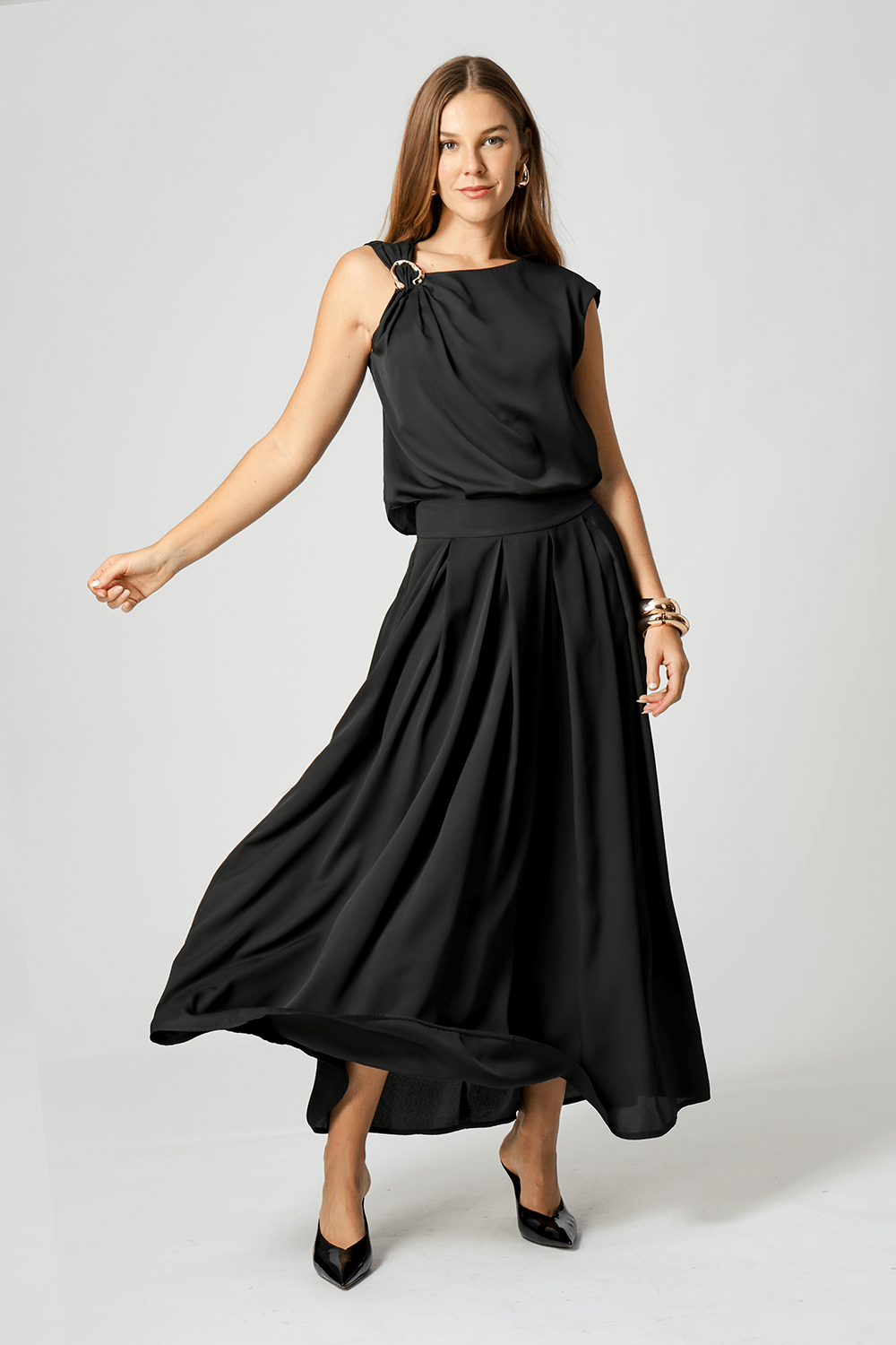 Saia Midi Com Pregas - PRETO