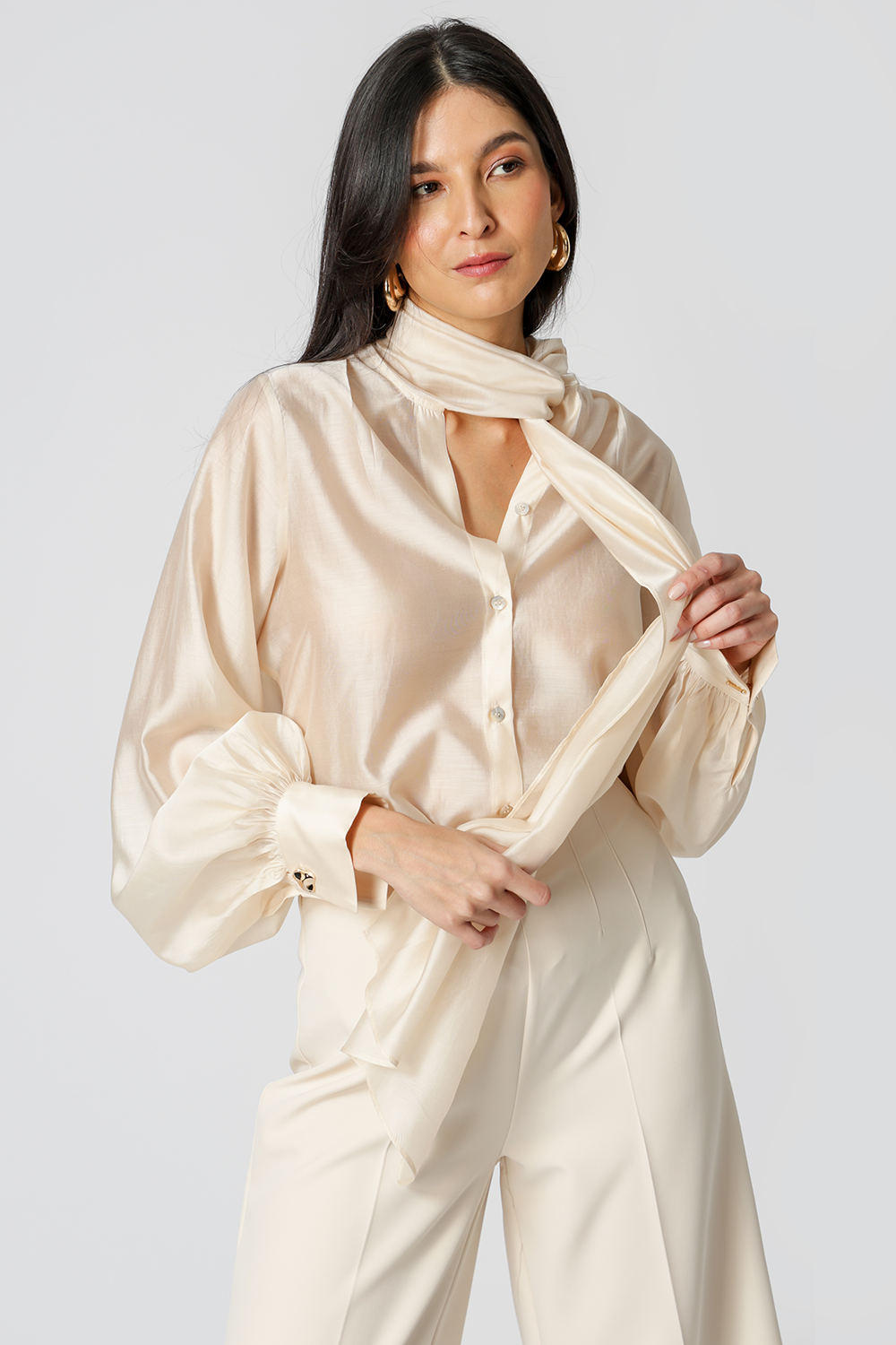 Camisa Com Laço Amplo - CRU