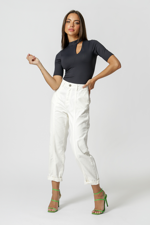 Body Com Vazado Assimétrico - PRETO