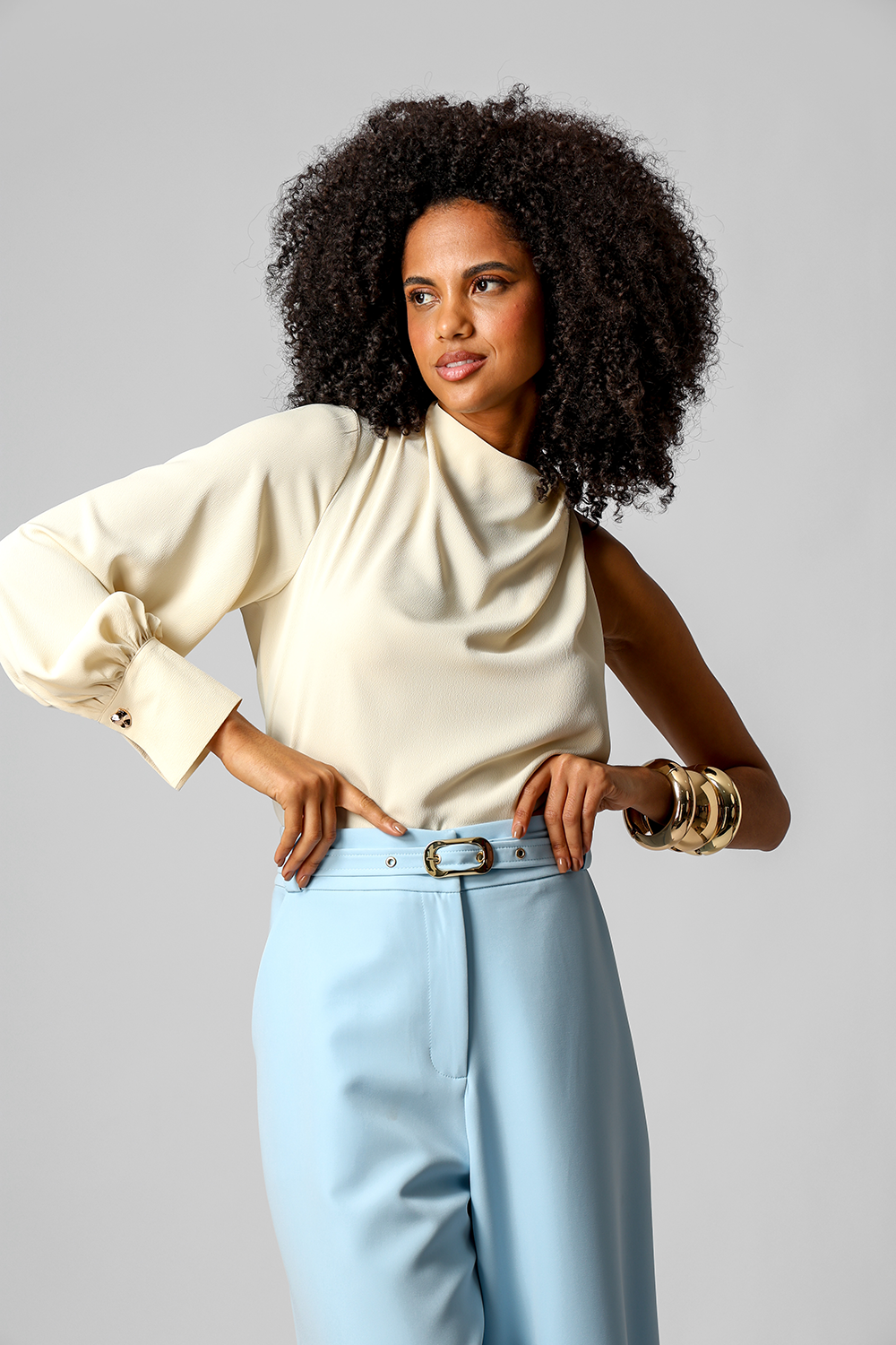 Blusa Assimétrica De Ombro Único - CRU