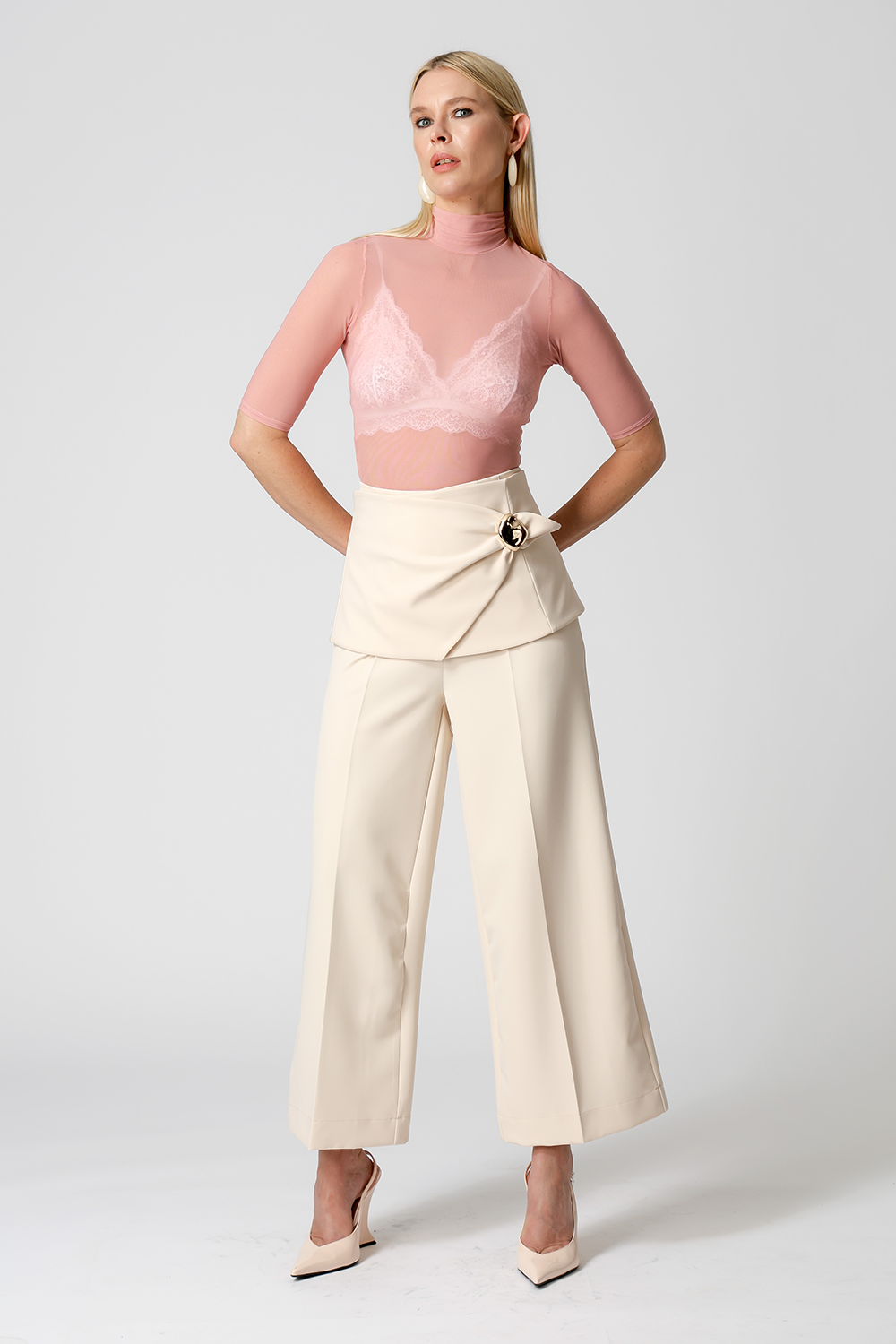Blusa Em Tule Manga Curta - ROSE