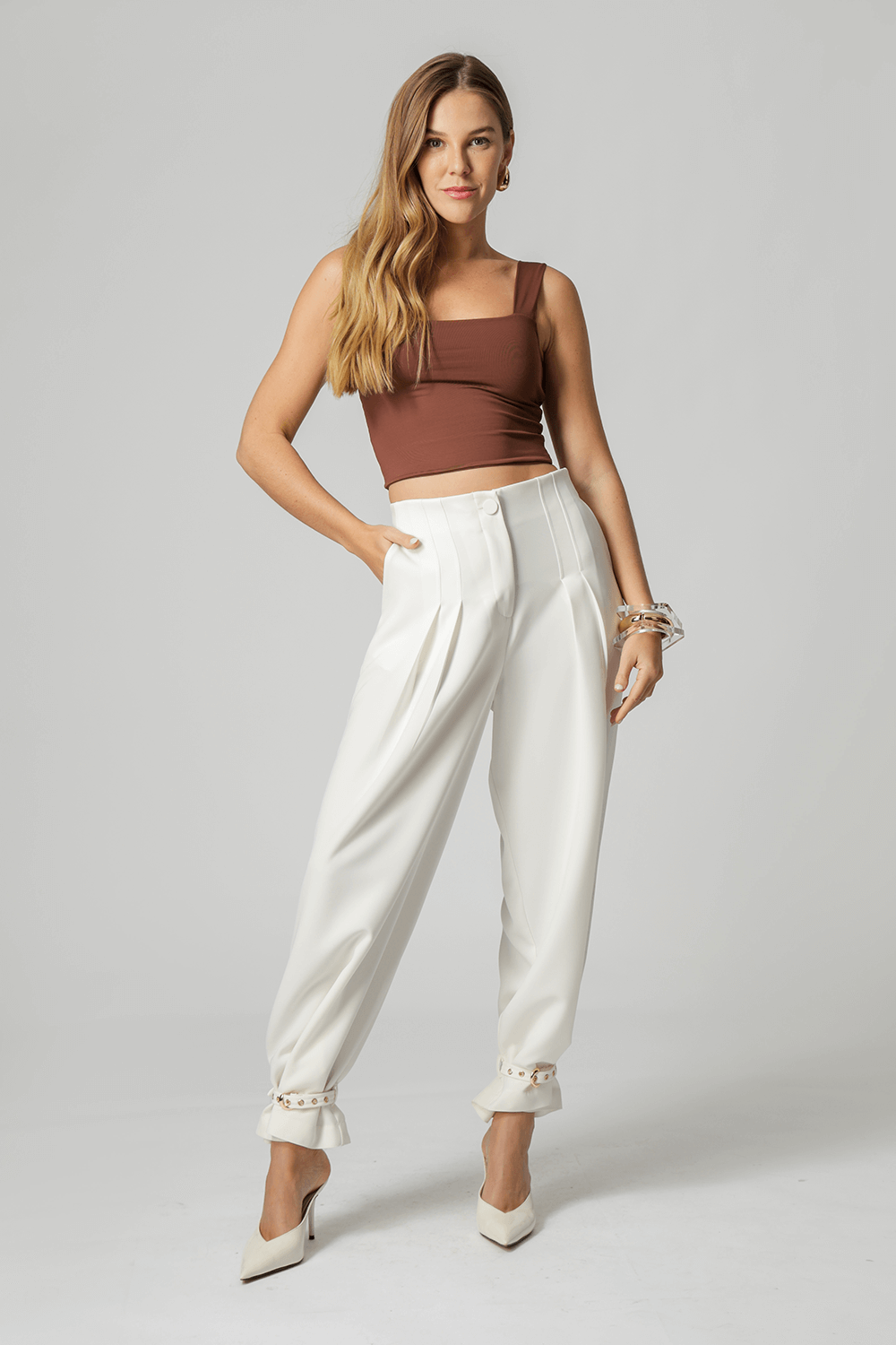 Blusa Cropped De Alça Larga - TABACO