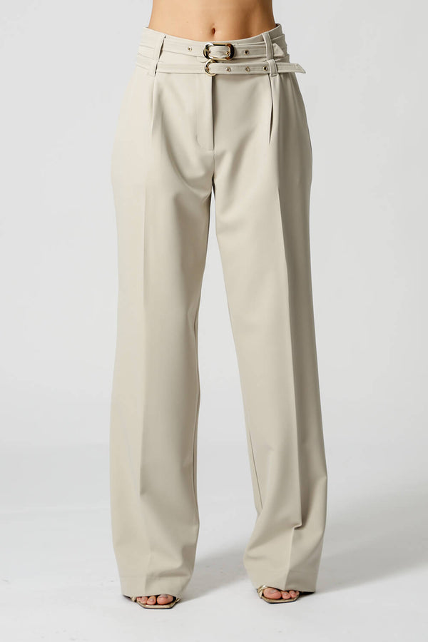 Calça Alfaiataria Com Pregas e Cintos - GELO ESC