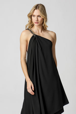 Vestido Assimétrico Ombro Corrente - PRETO