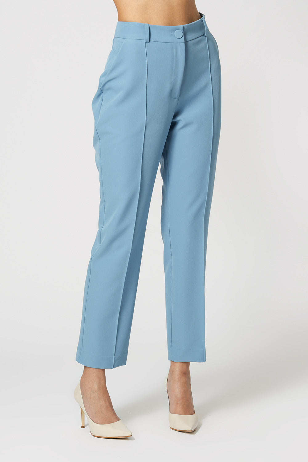 Calça Reta Com Recorte Frontal - DENIM