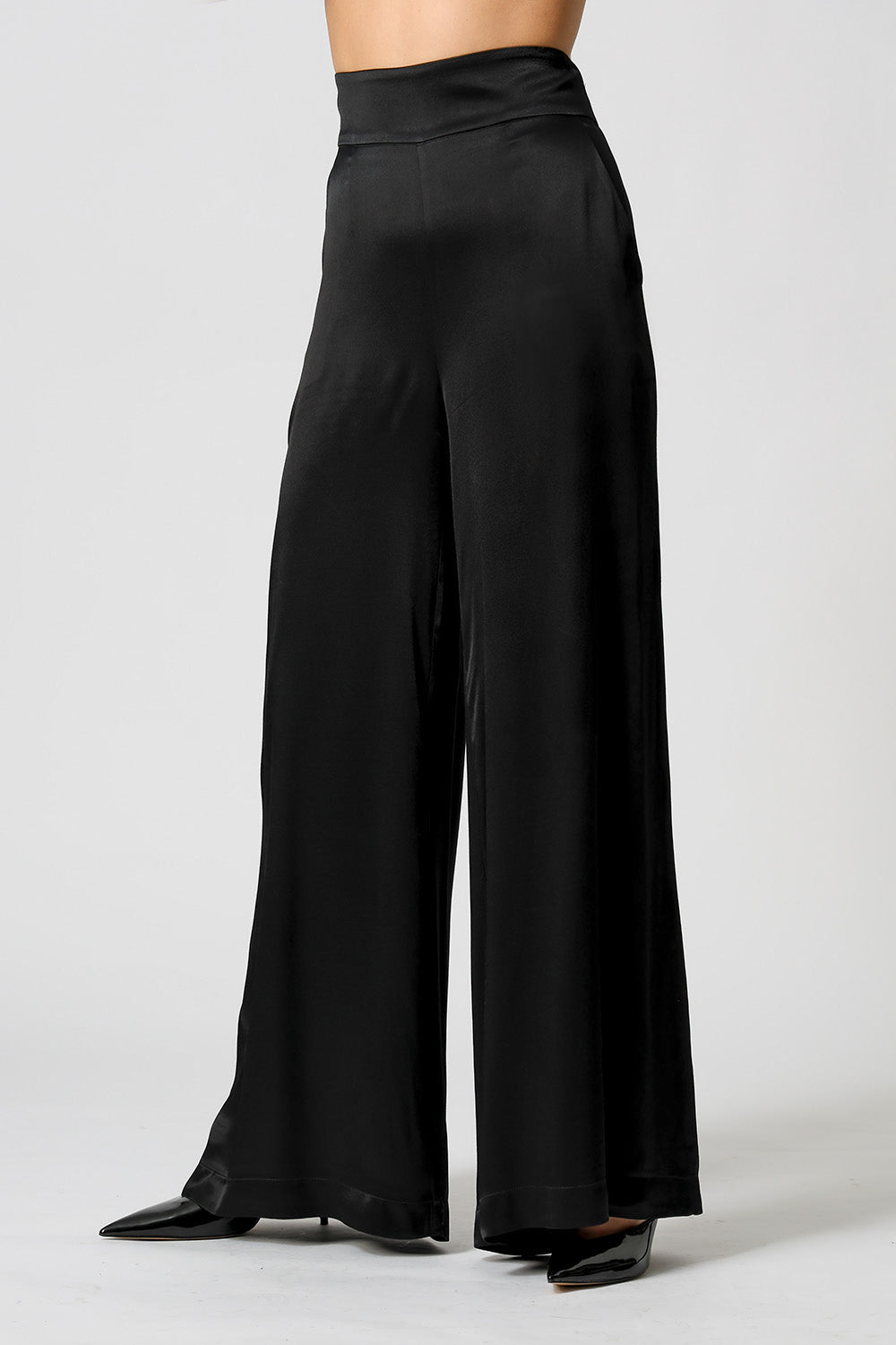 Calça Pantalona Em Cetim - PRETO