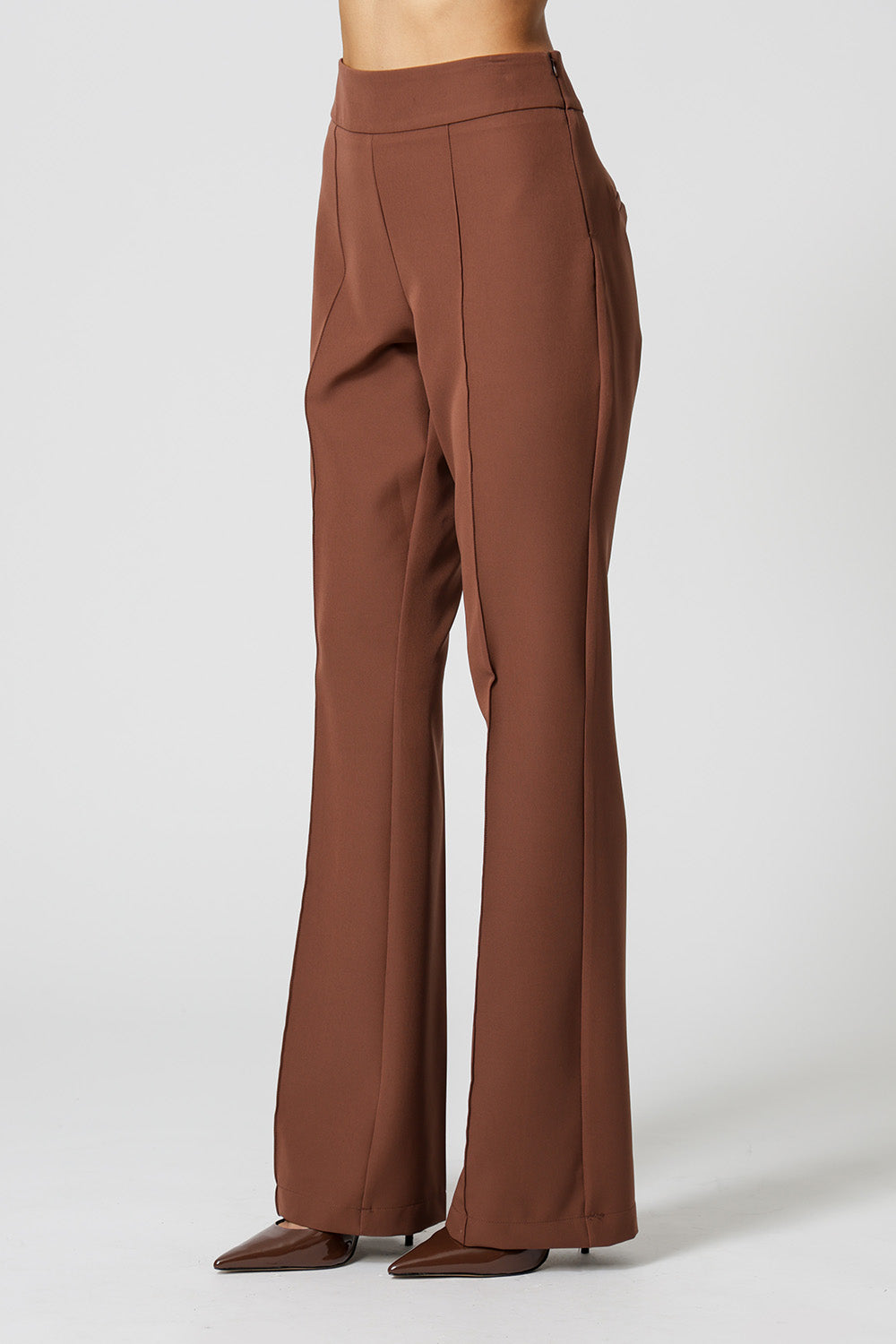 Calça Semi Flare Alfaiataria - TABACO