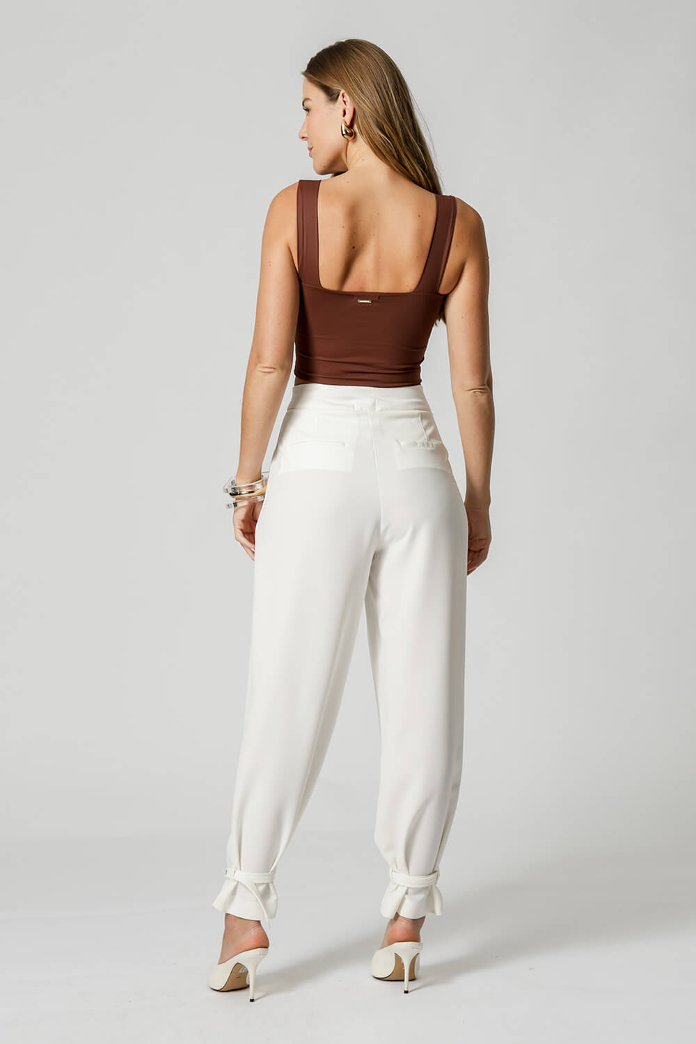 Blusa Cropped De Alça Larga - TABACO