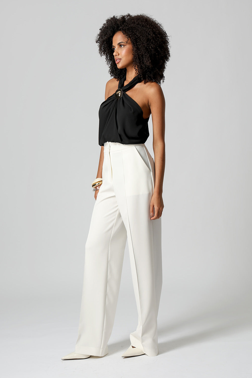 Blusa Transpassada Com Passante Dourado - PRETO