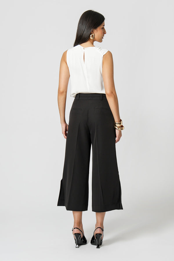 Blusa Decote Assimétrico Com Prega - OFF WHITE