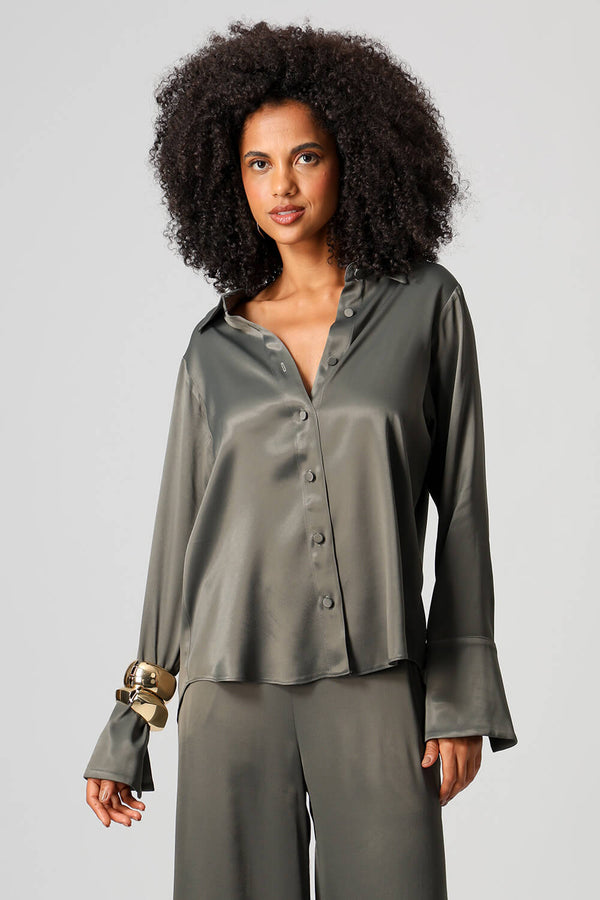 Camisa De Cetim Com Punho Largo