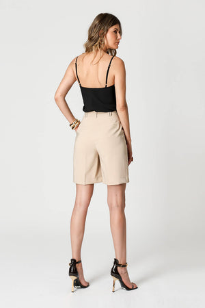 Regata Com Recorte No Busto