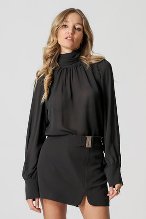Blusa Gola Alta Com Amarração
