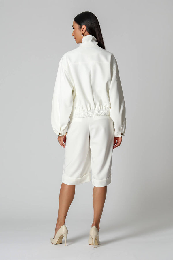 OFF WHITE