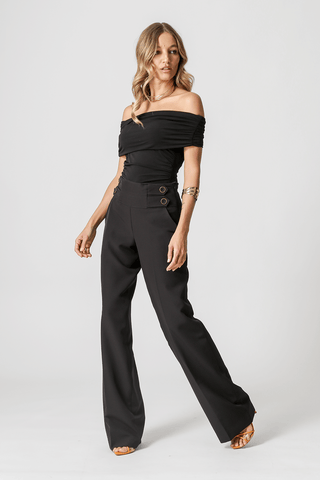 Blusa con hombros descubiertos - NEGRA