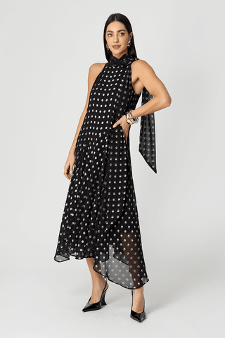 Vestido Cava Americana Com Barra Assimétrica - PRETO 7205