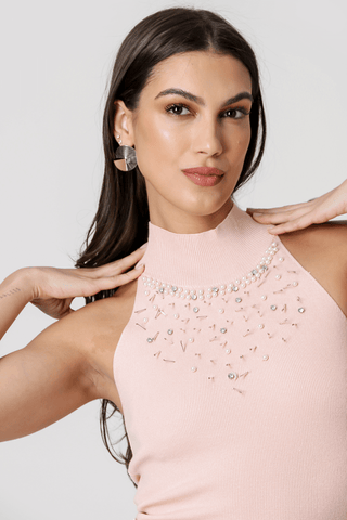 Blusa Decote Alto com Bordado - ROSA BEBE