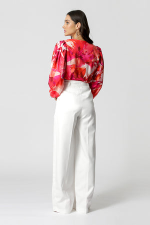 Blusa Estampada Com Manga Diferenciada