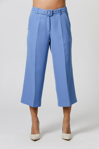 Pantalón Pantacourt con Cinturón - AZUL CLARO