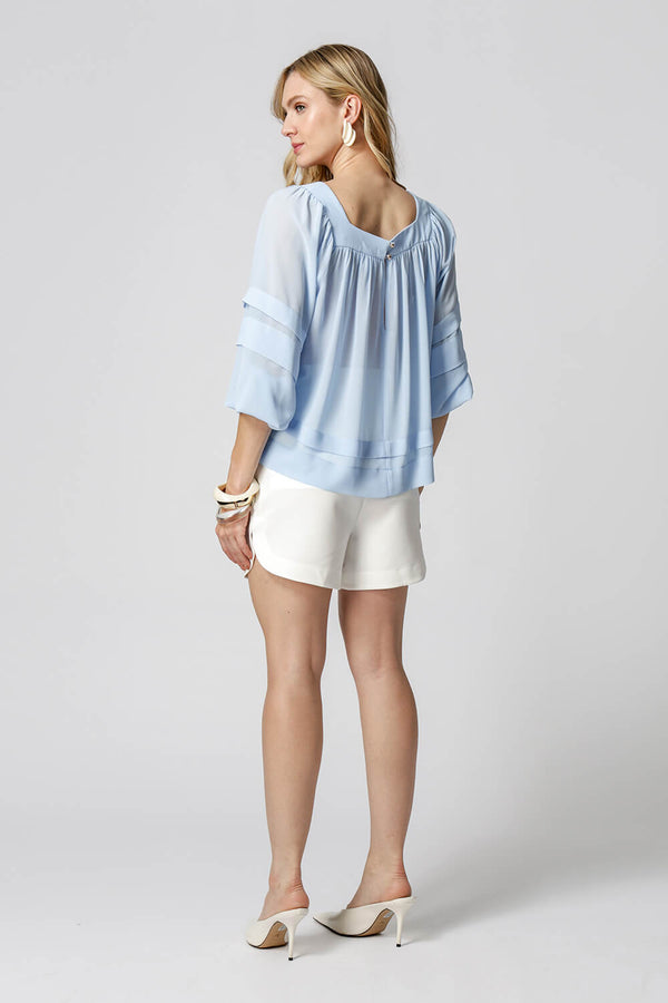 Bata de Manga Bufante Com Pregas