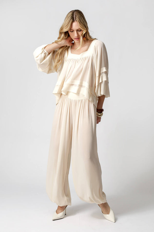 Bata de Manga Bufante Com Pregas