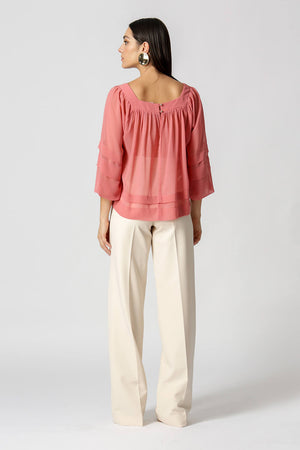 Bata de Manga Bufante Com Pregas