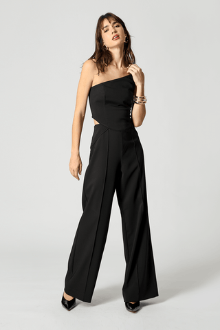 Macacão Strapless Assimétrico - PRETO
