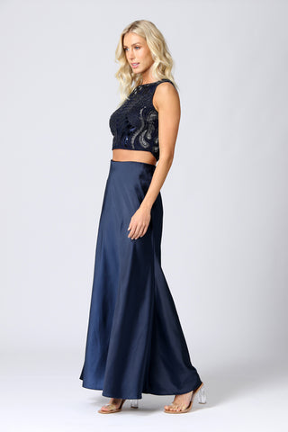 Blusa corta bordada - AZUL MARINO