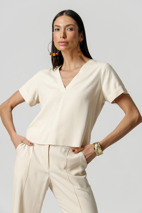 Blusa Com Manga Curta E Decote V