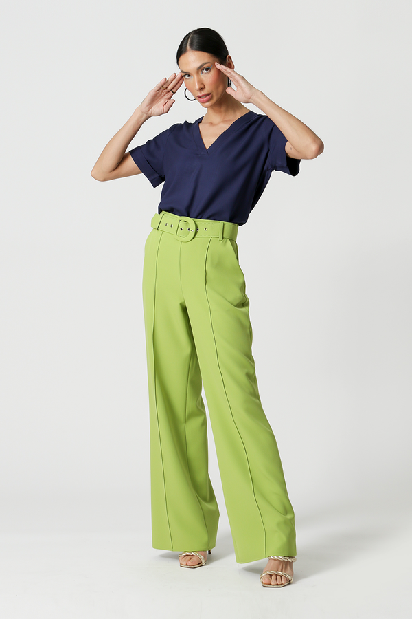 Blusa Com Manga Curta E Decote V
