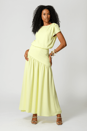 AMARELO