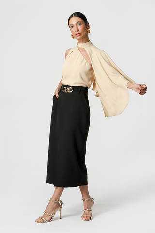 Blusa Ombro Único Capa Com Botão - BEGE