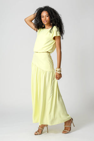 AMARELO