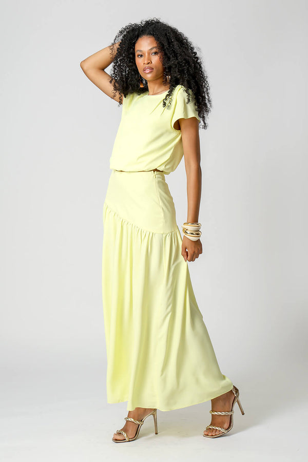 AMARELO