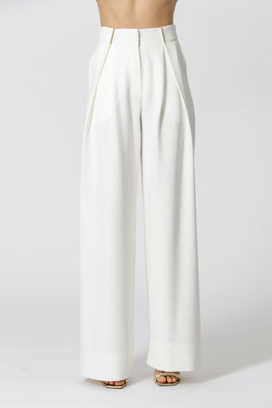 Calça Pantalona Com Detalhe de Metal