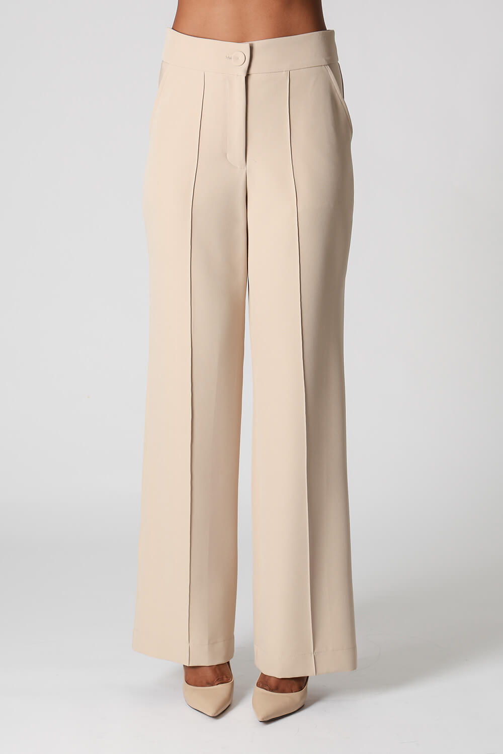 Calça Pantalona Com Vinco