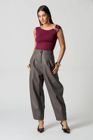 Blusa Assimétrica Com Acessório