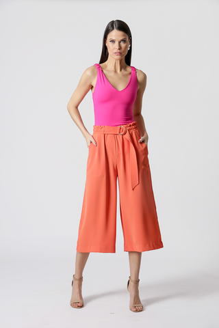 Body con escote en pico y tirantes fruncidos - ROSA 3