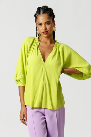 Blusa Gola Franzida