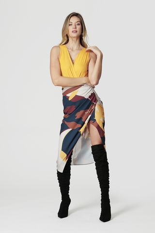 Body de malla con escote cruzado - MOSTAZA 2