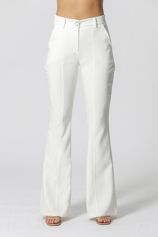 Calça Flare Com Recorte Frontal - OFF WHITE