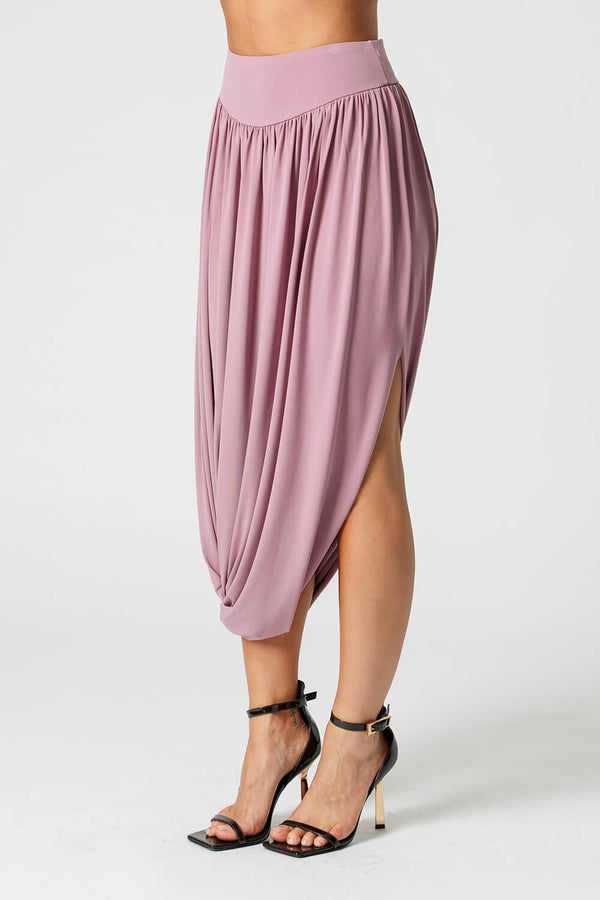 Saia Franzida Com Fenda Lateral