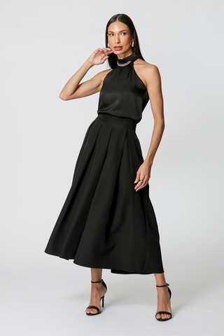 Blusa Gola Alta Com Corrente - PRETO