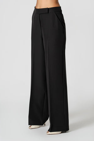 Calça Pantalona Alfaiatada Com Vinco