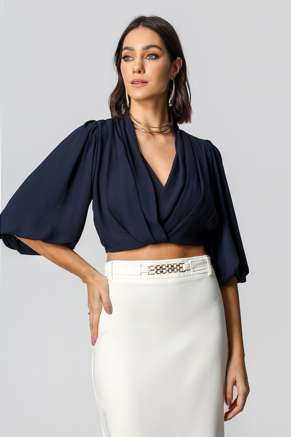 Blusa Transpassada e Manga Balonê